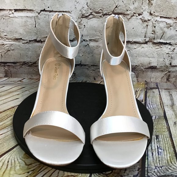 Dream Pairs Metallic Ivory Ash Open Toe Ankle Strap Heel Zip Kitten Heels 9.5 - Picture 2 of 9